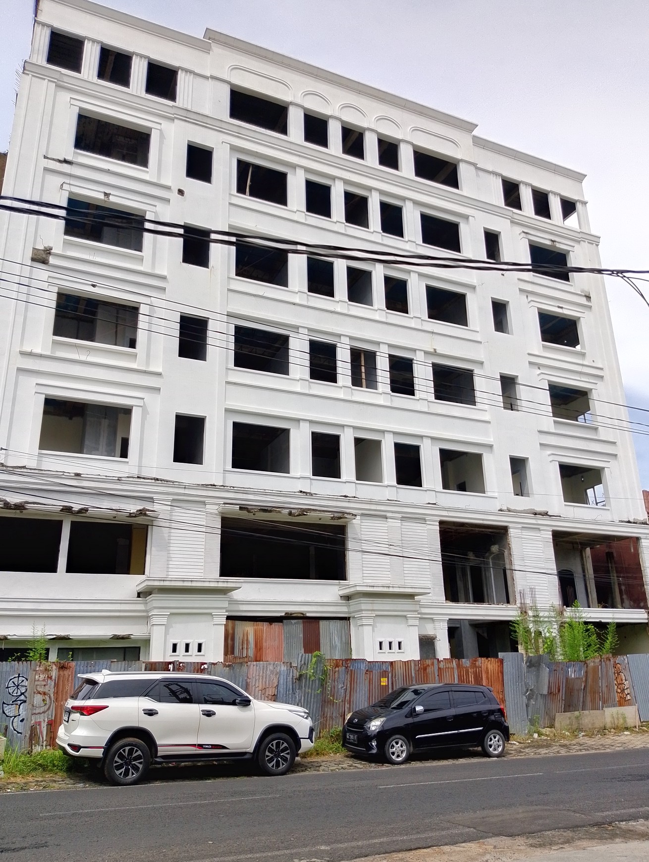 Dijual Hotel di Pusat Kota, Tanjung Karang Pusat