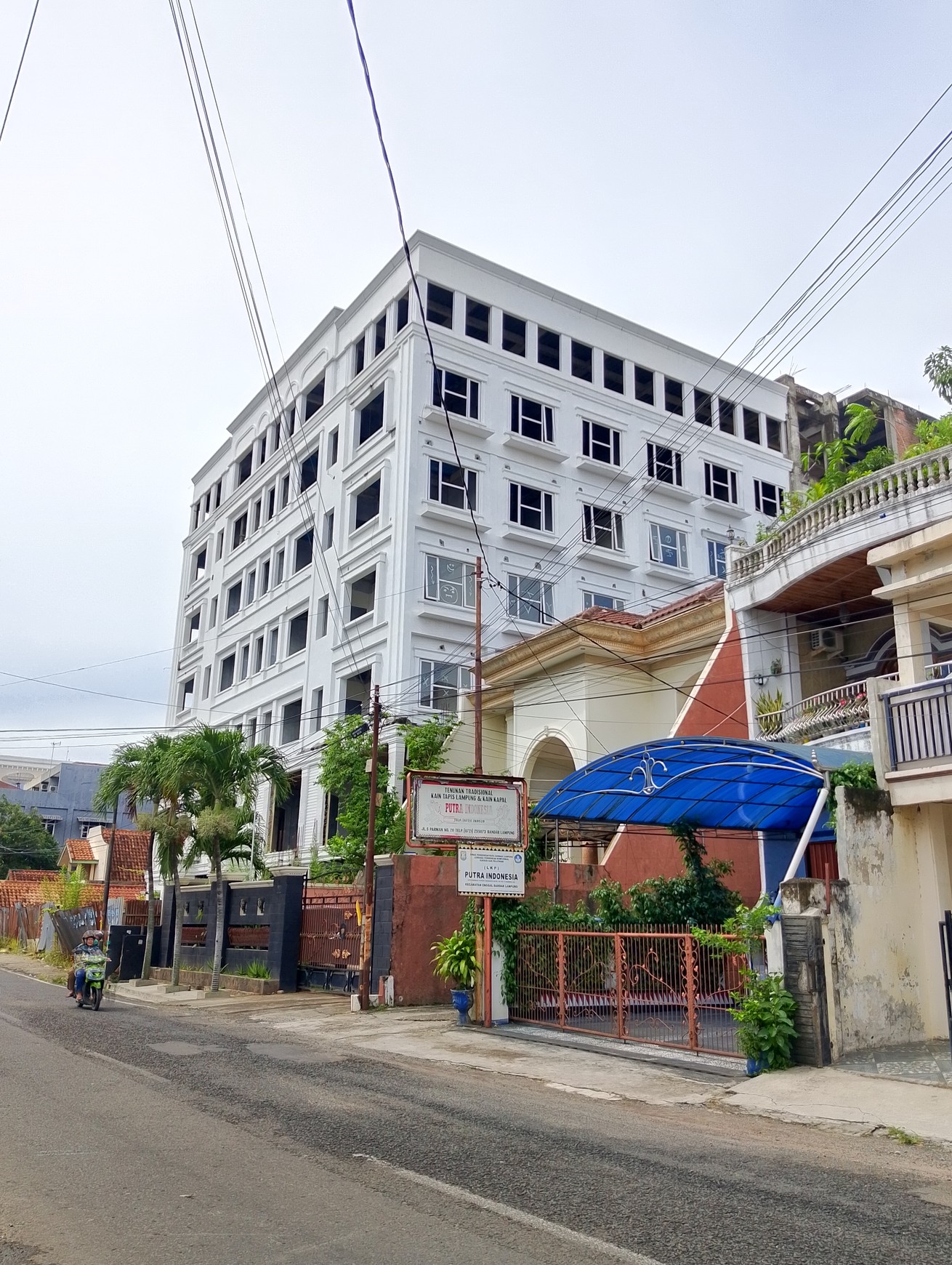 Dijual Hotel di Pusat Kota, Tanjung Karang Pusat
