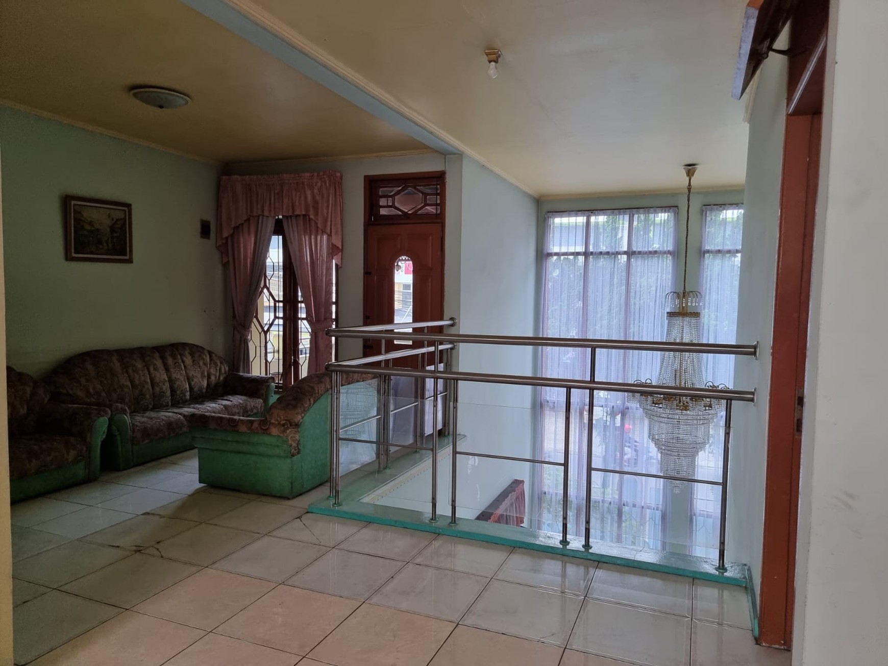 Rumah 2 Lantai Siap Huni dengan Hunian Nyaman dan Asri @Cipanas, Jawa Barat