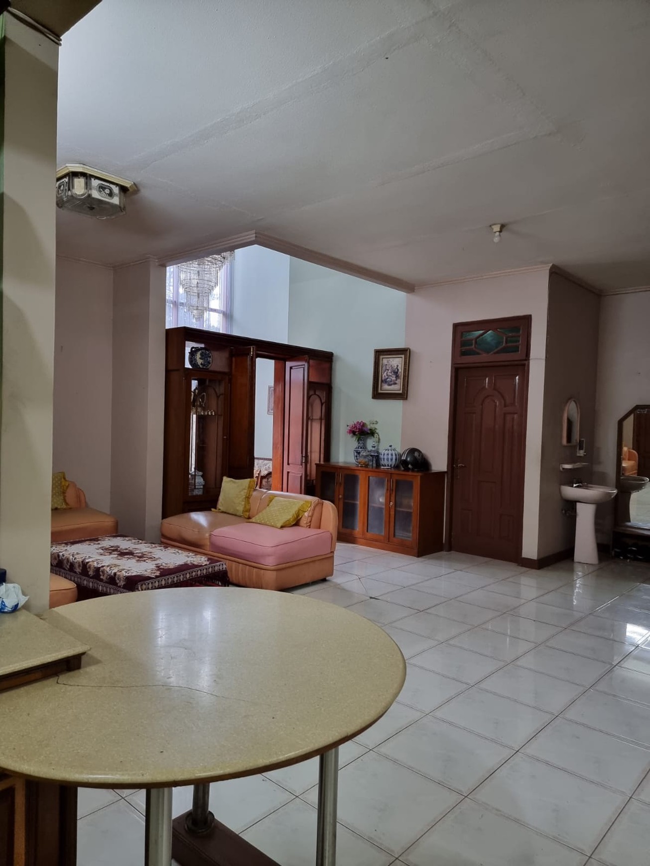 Rumah 2 Lantai Siap Huni dengan Hunian Nyaman dan Asri @Cipanas, Jawa Barat