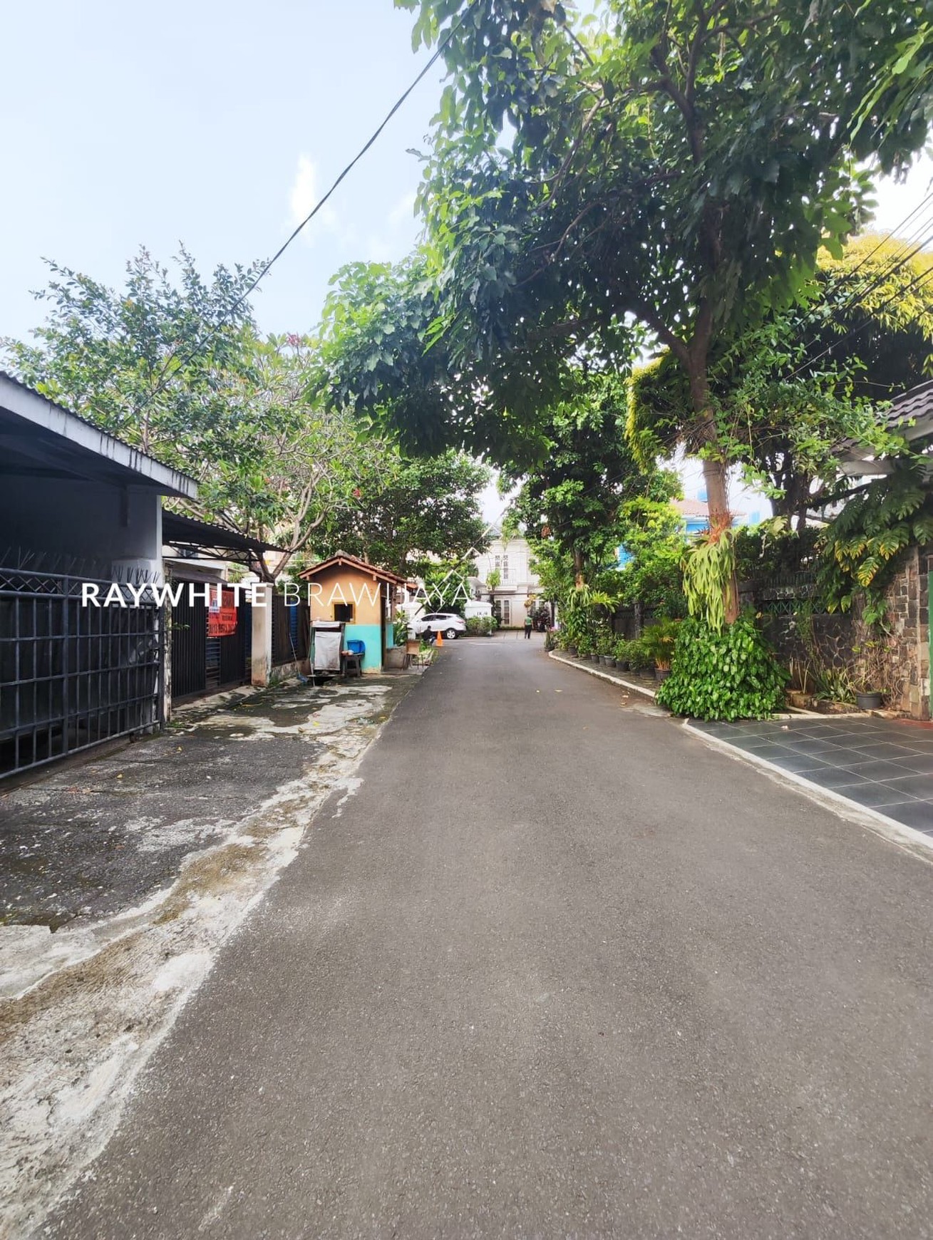 Rumah Hitung Tanah Lingkungan Tenang Area Kebayoran Baru