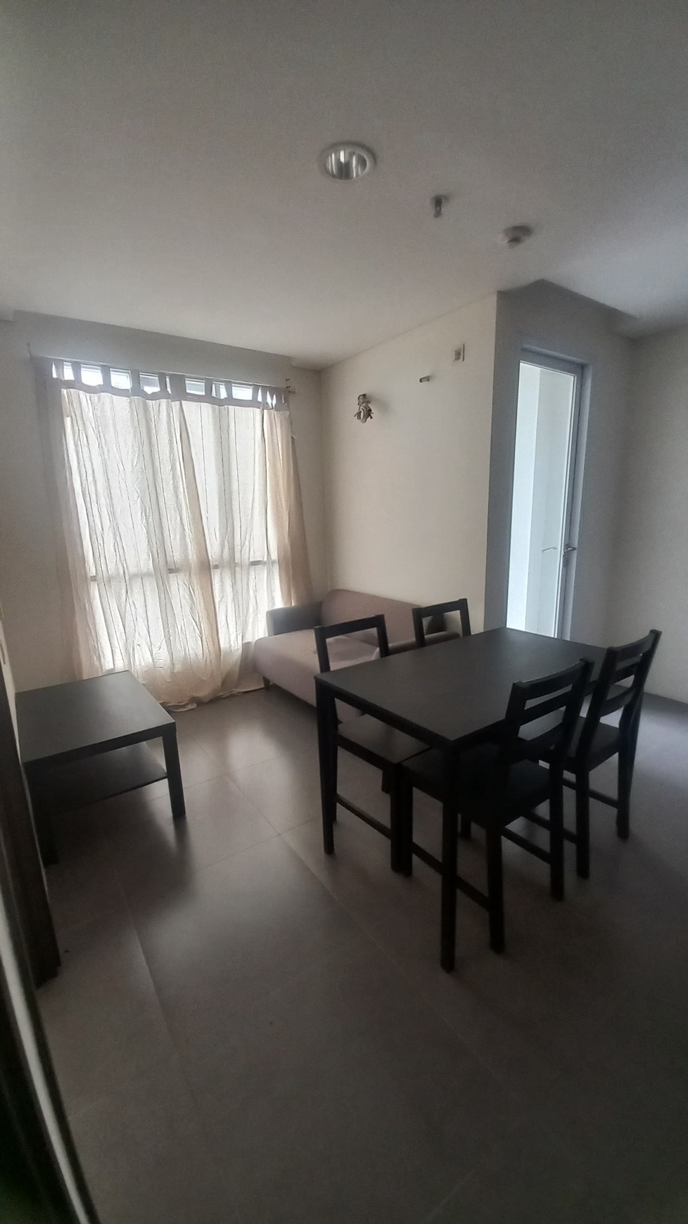 Apartemen Icon 2 bedroom dg furnish, lokasi dekat dg sektor 9 Bintaro...