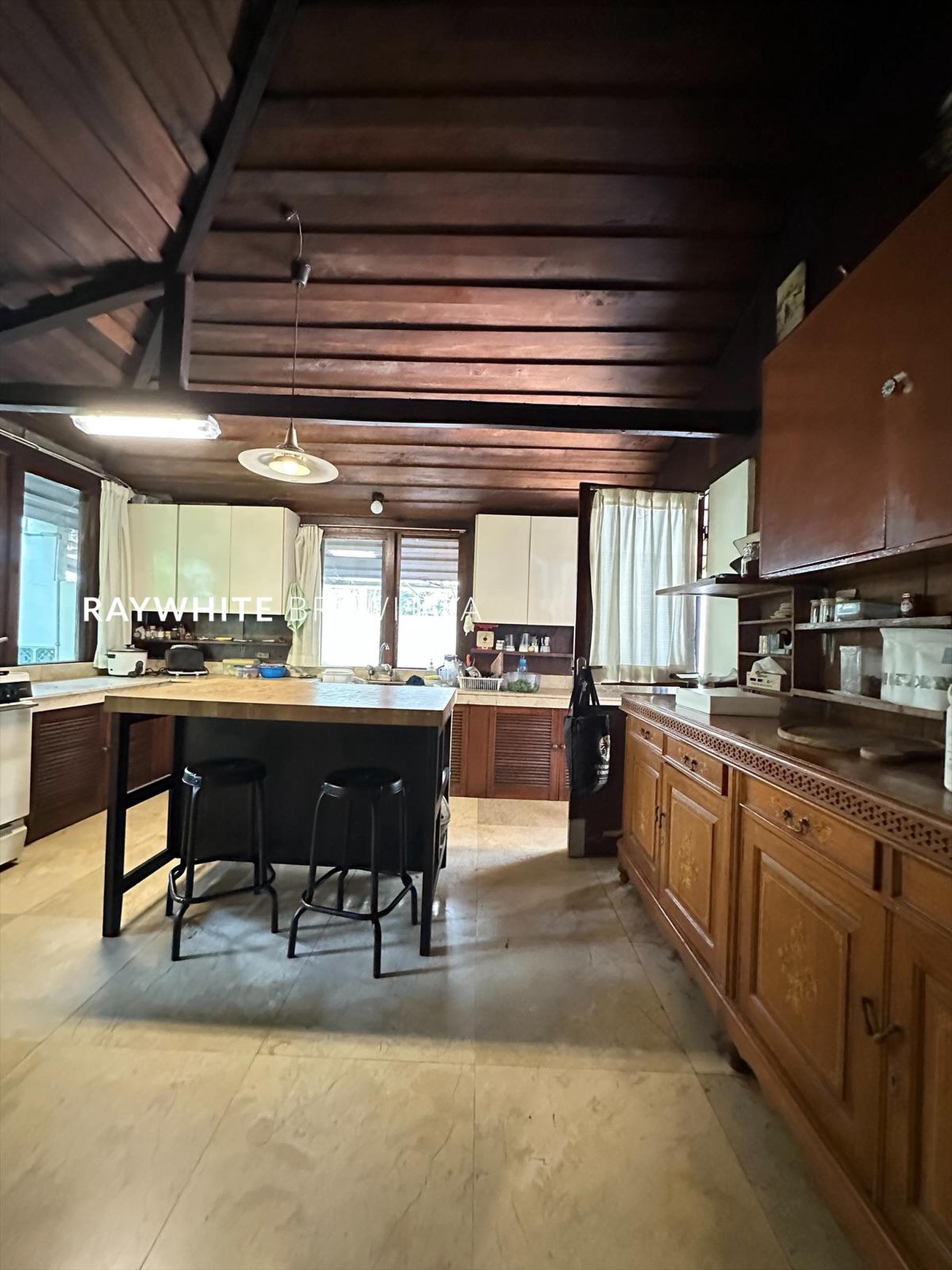 Rumah Tropical Design Dalam Kompleks - Fatmawati Cilandak