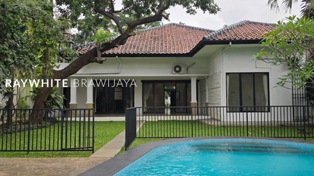 Rumah Mewah Siap Huni Area Kemang Dalam