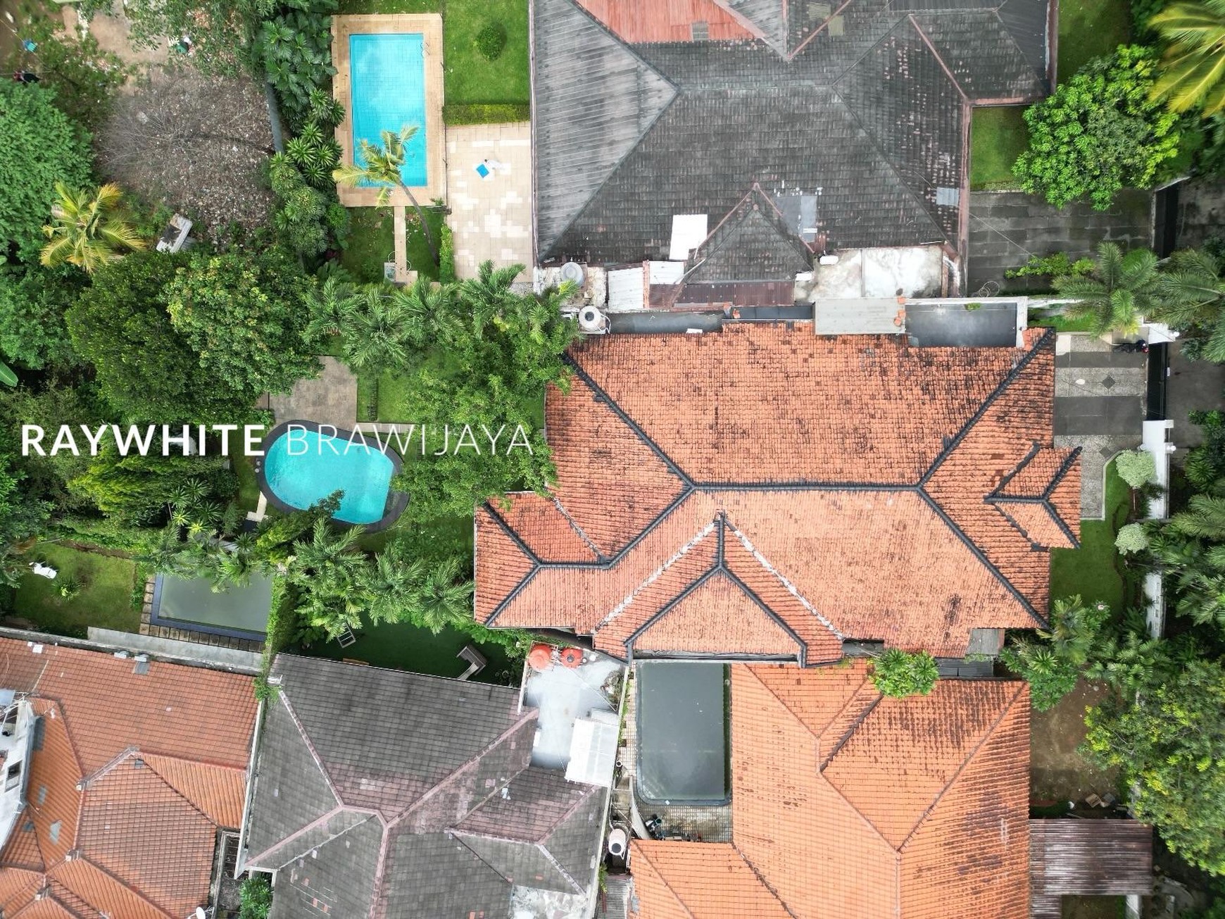 Rumah Mewah Siap Huni Area Kemang Dalam