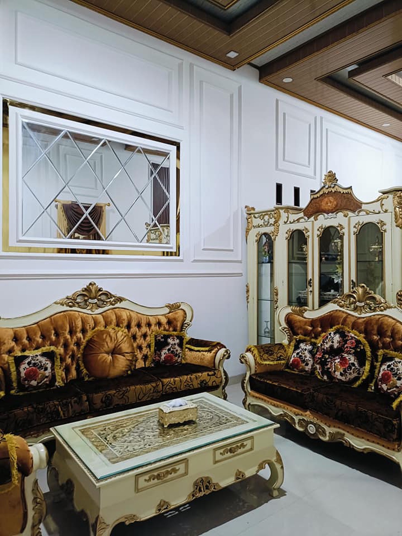 Rumah Mewah Jatimulyo Full Furnished