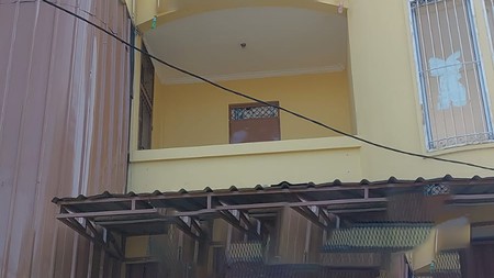Ruko Siap Pakai dan Lokasi Strategis Pinggir Jalan Raya