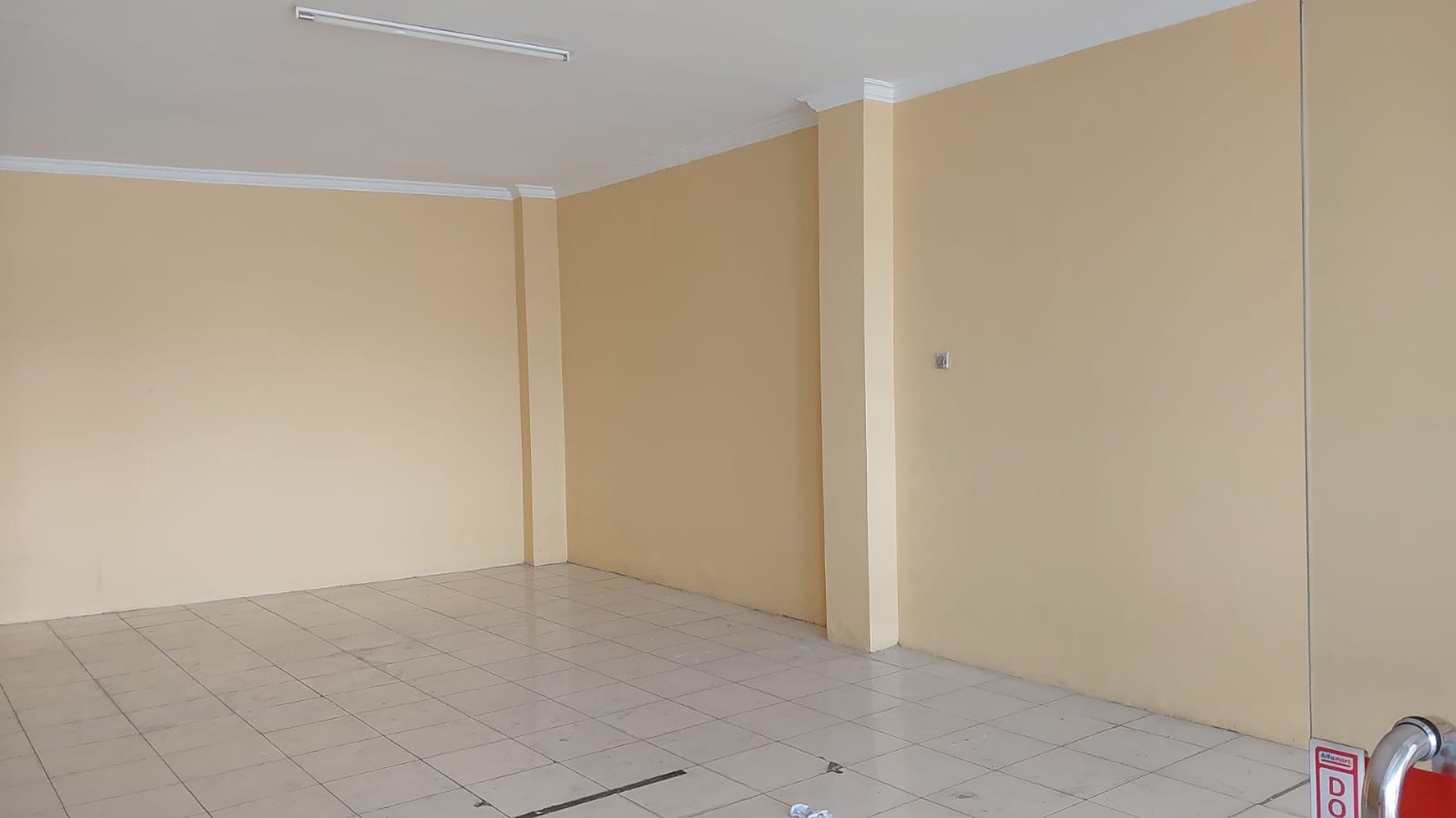 Ruko Siap Pakai dan Lokasi Strategis Pinggir Jalan Raya