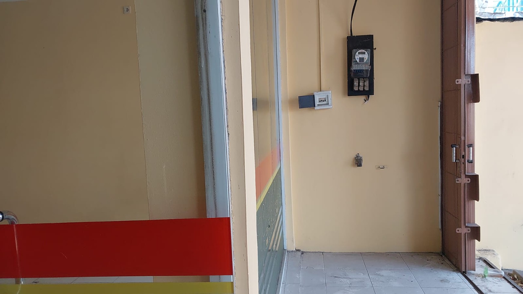 Ruko Siap Pakai dan Lokasi Strategis Pinggir Jalan Raya