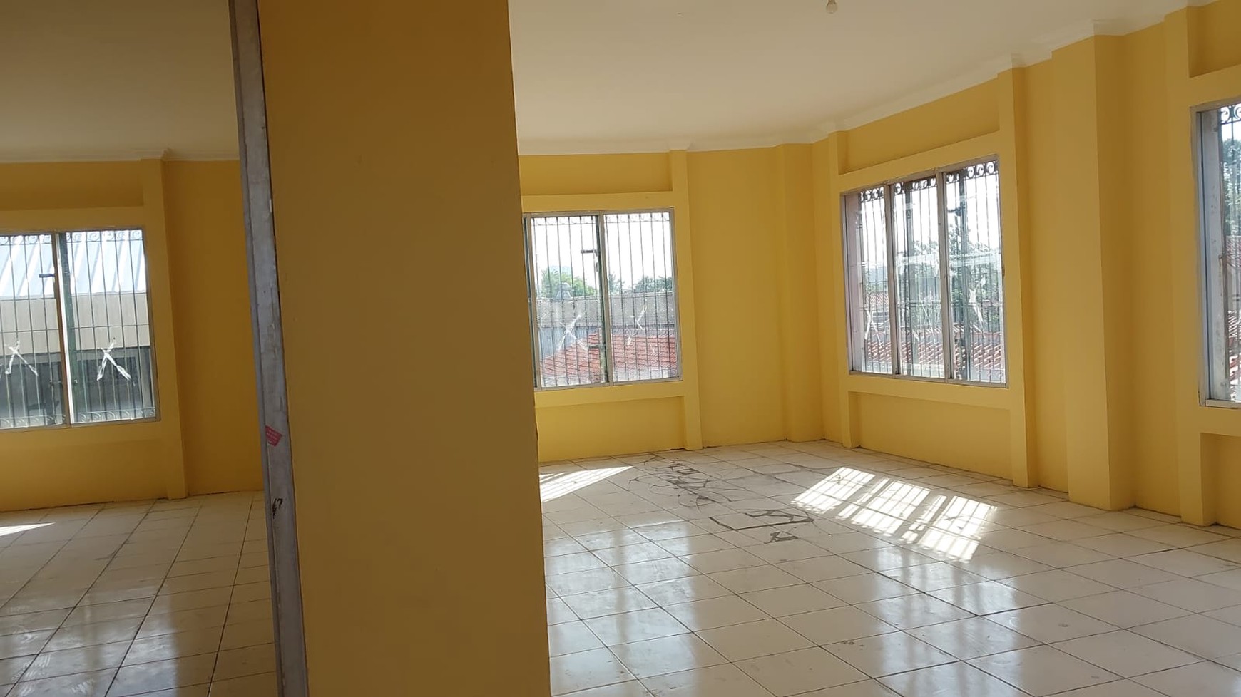 Ruko Siap Pakai dan Lokasi Strategis Pinggir Jalan Raya