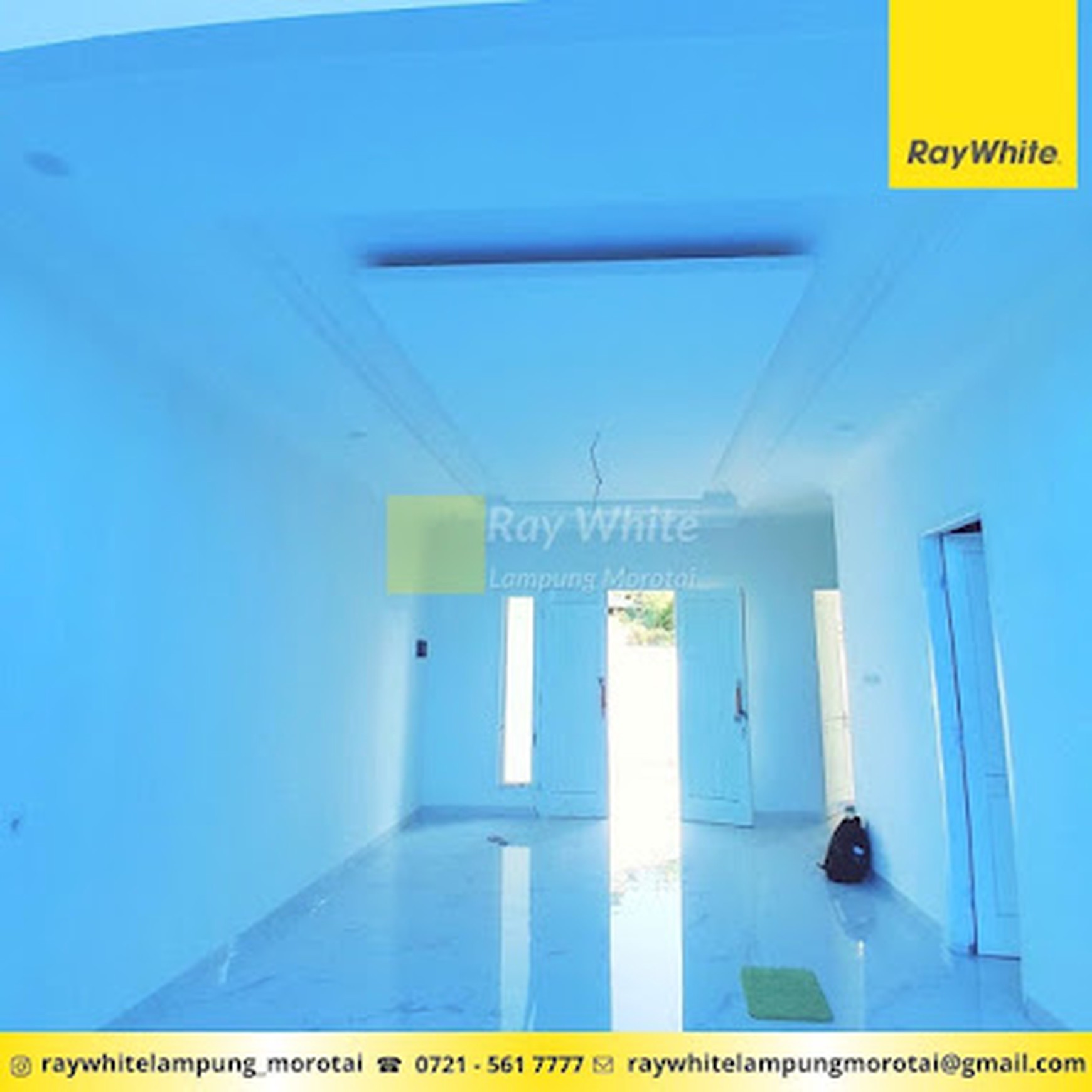 SALE/RENT Rumah Mewah Nuansa klasik modern Bonus kolam renang