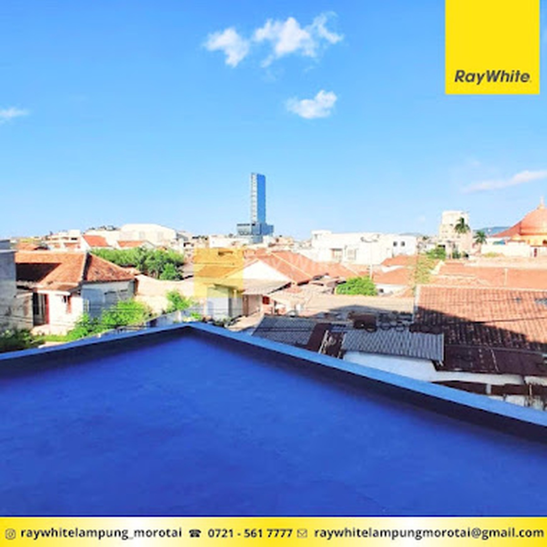 SALE/RENT Rumah Mewah Nuansa klasik modern Bonus kolam renang