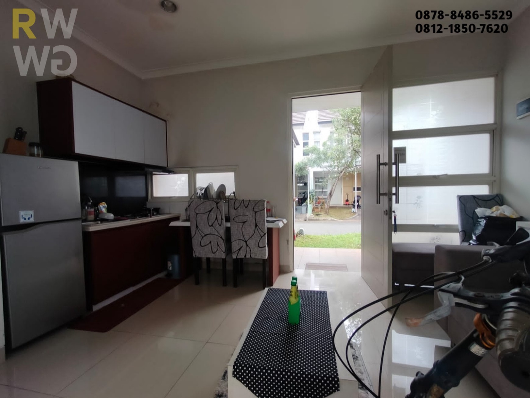 Rumah Dijual di Cluster La Monte Grand Wisata, Hunian Minimalis Dekat Mall Living World