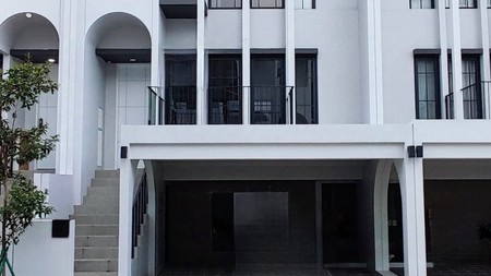 Rumah mewah Greenwich Park Aether, BSD