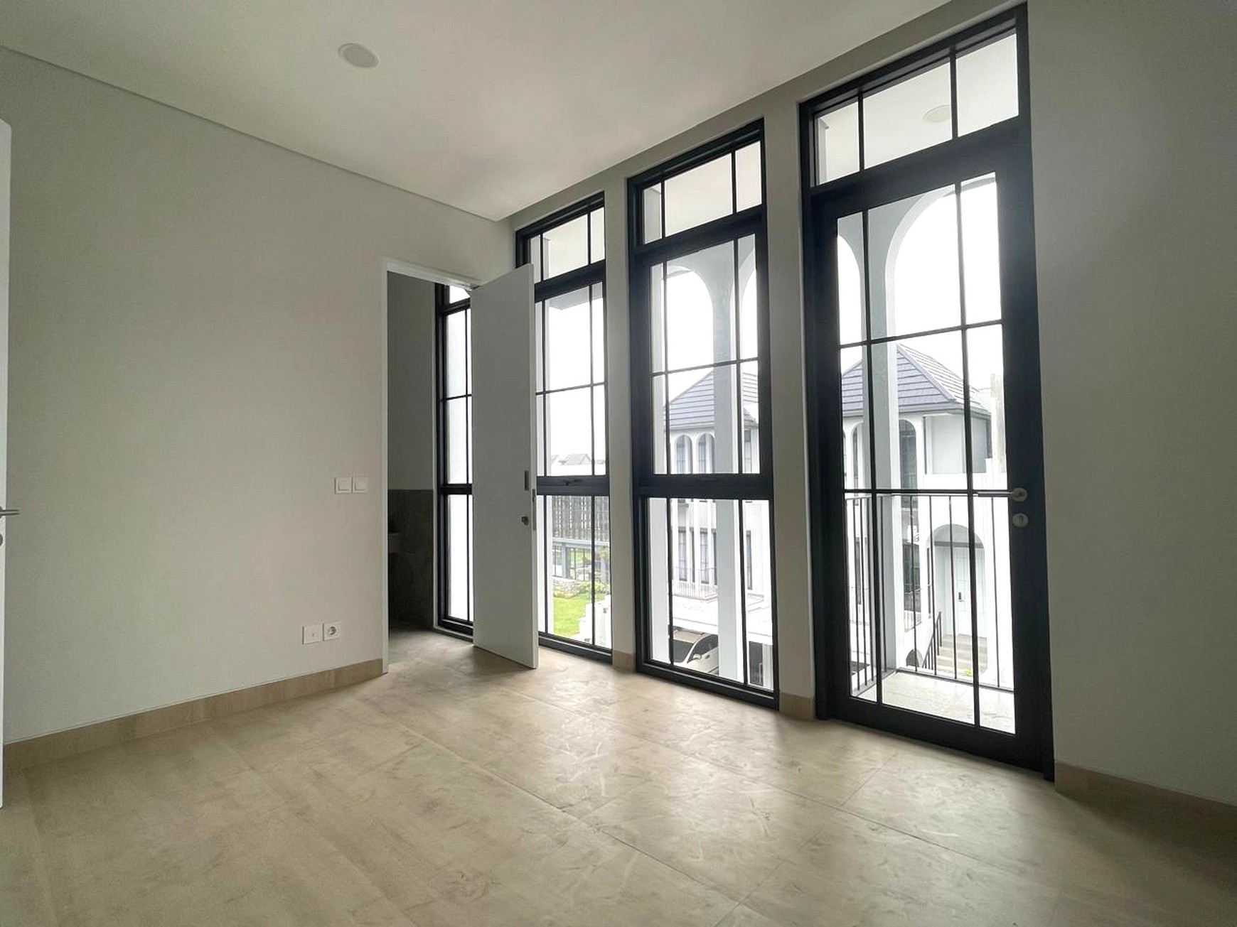 Rumah mewah Greenwich Park Aether, BSD