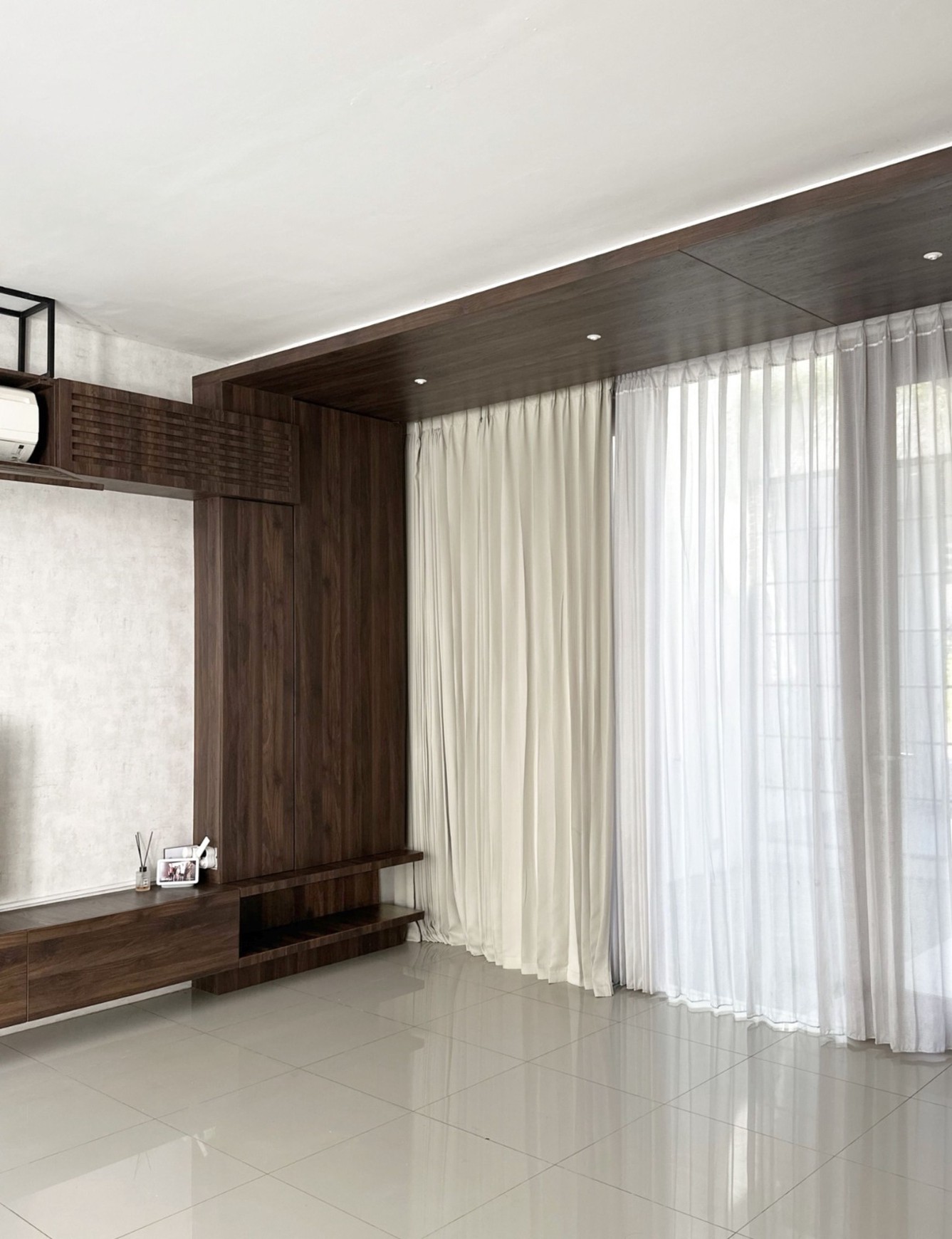 Prambanan Residence Semi Furnished Modern Minimalis Surabaya Barat