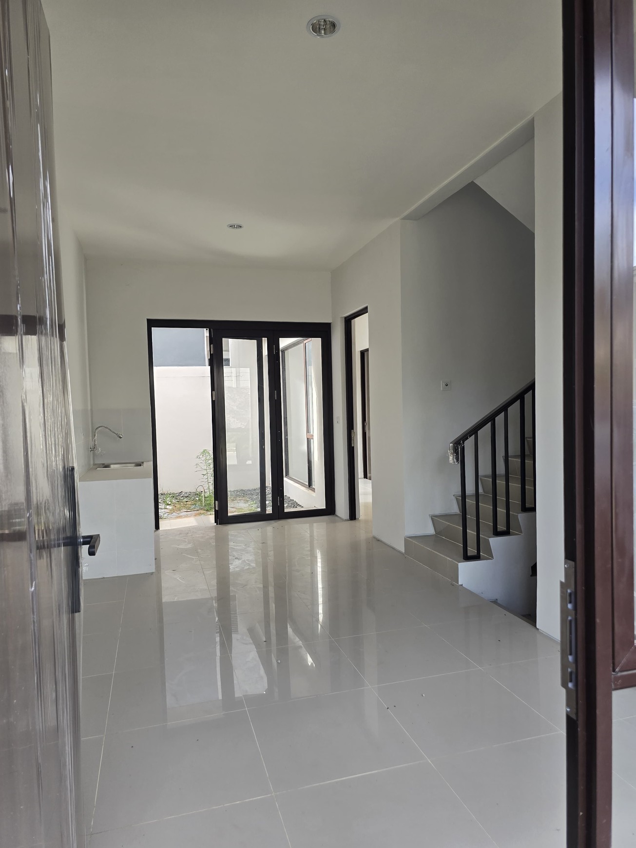 Dijual Rumah minimalis modern di Citra Garden Serpong BSD Tangerang Selatan