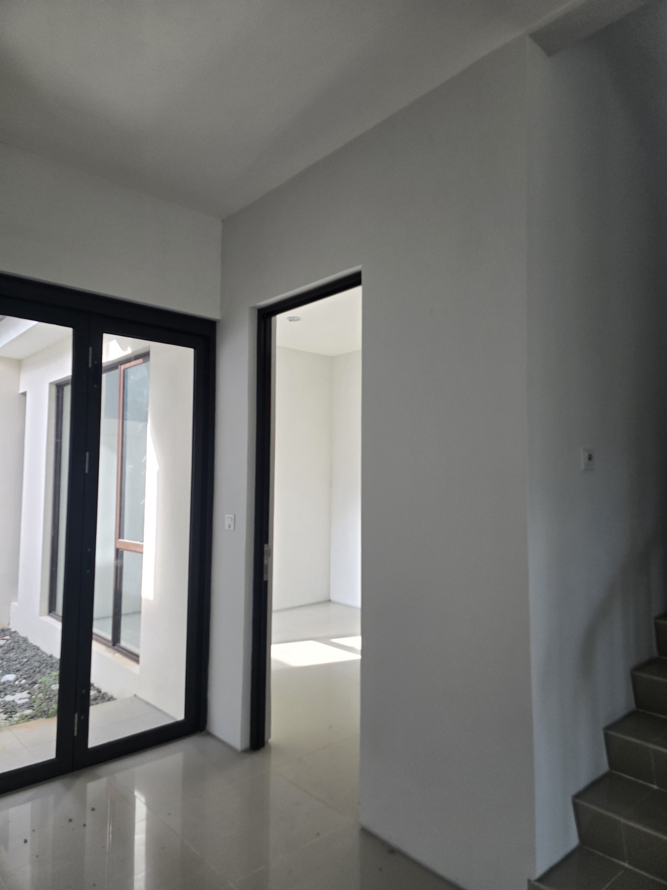 Dijual Rumah minimalis modern di Citra Garden Serpong BSD Tangerang Selatan