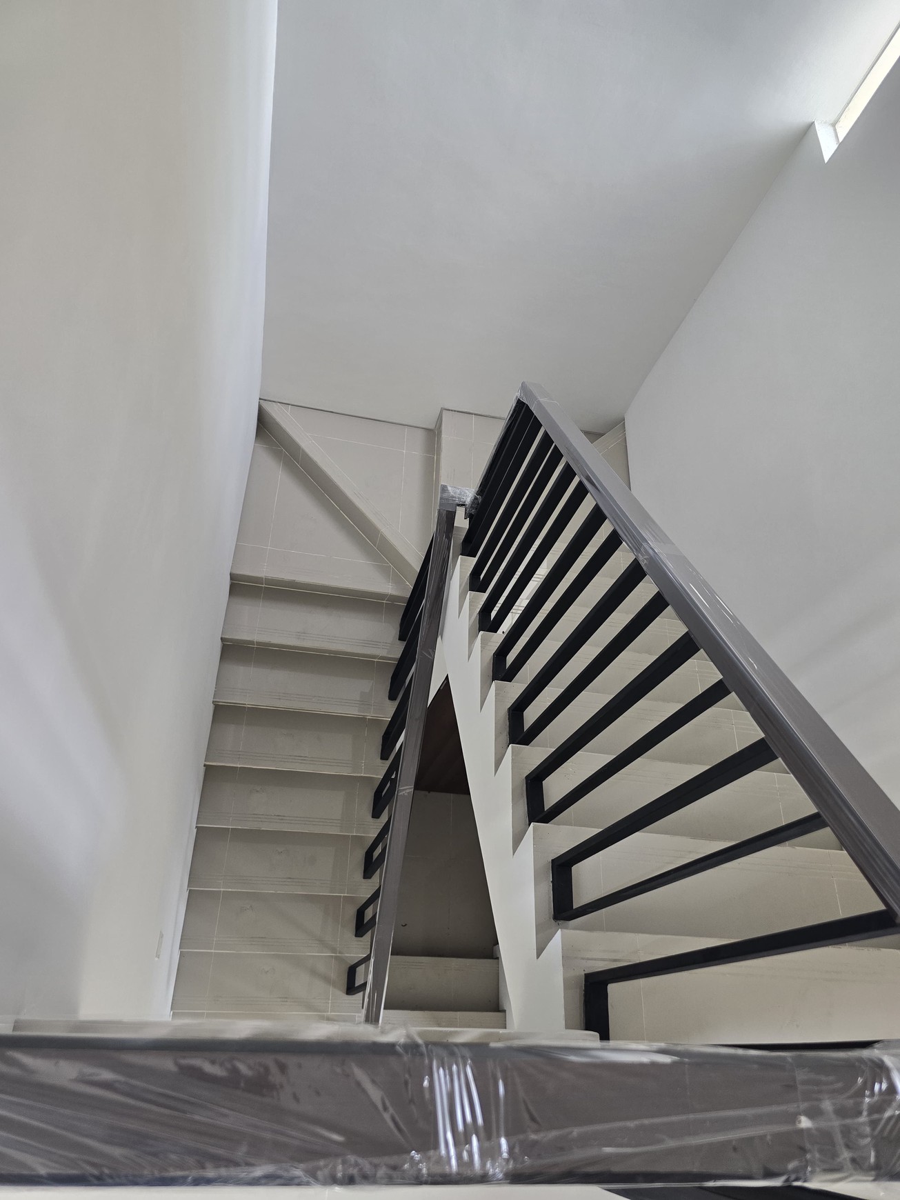 Dijual Rumah minimalis modern di Citra Garden Serpong BSD Tangerang Selatan