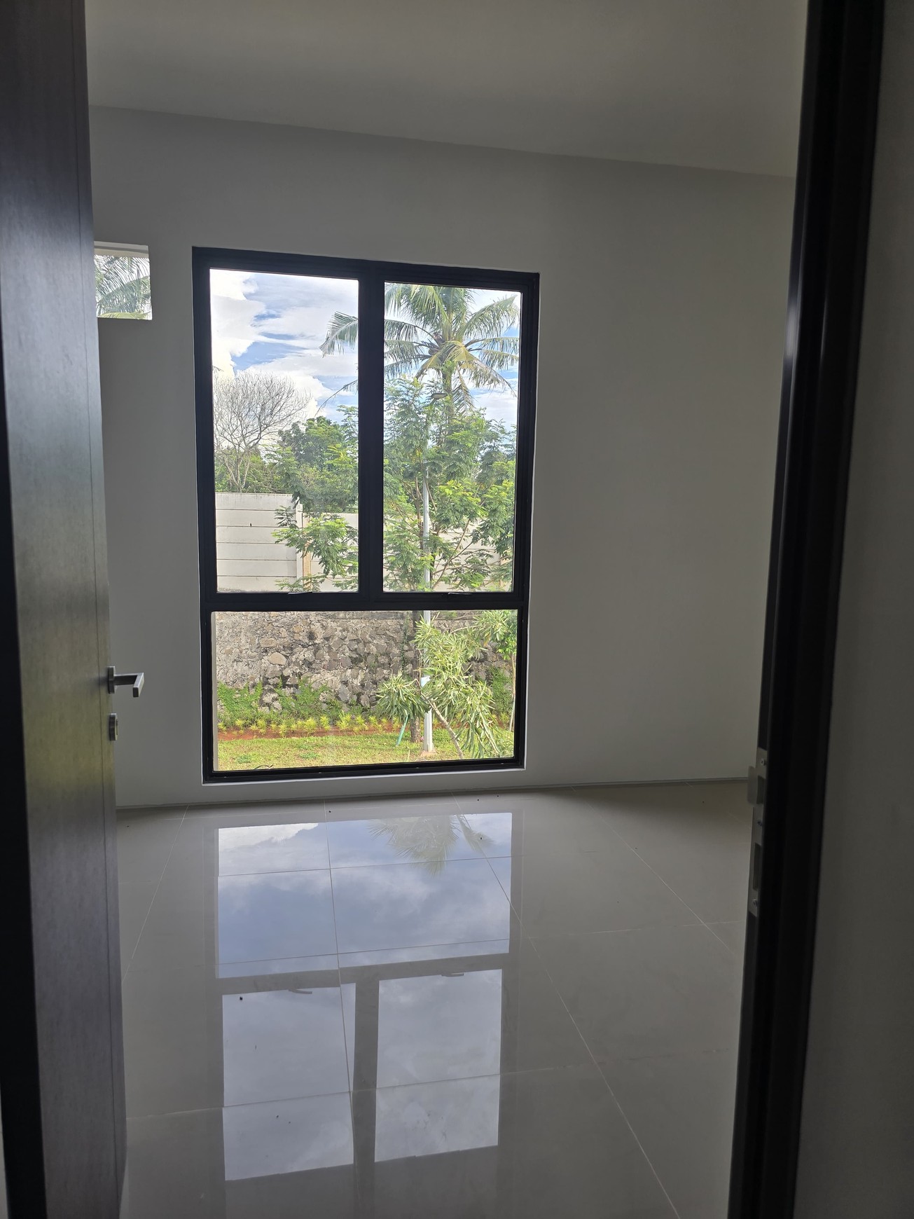Dijual Rumah minimalis modern di Citra Garden Serpong BSD Tangerang Selatan