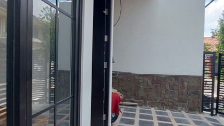 Jarang Ada! Rumah Cantik di Rungkut, Siap Huni & Harga Bersahabat!