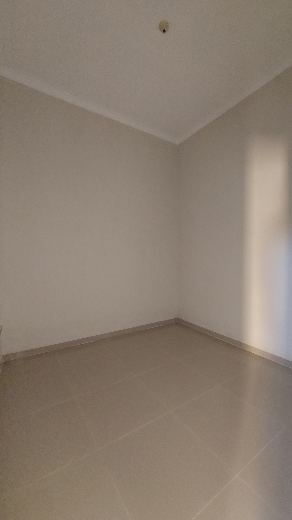 Dijual Rumah Baru Rungkut MERR Surabaya - Harga 575 Juta Dekat Fasilitas Umum