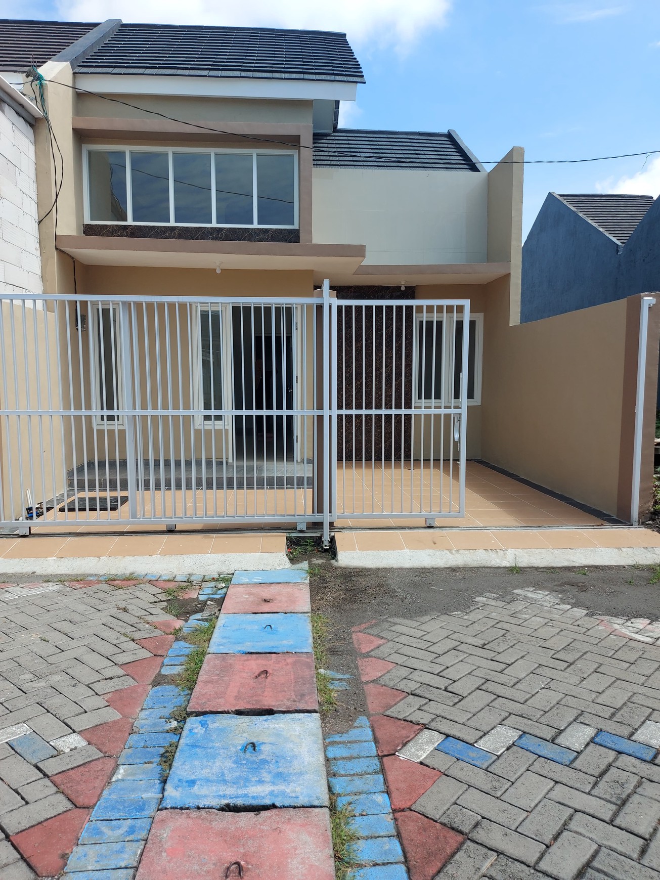 Rumah Dijual Rungkut MERR Surabaya Timur 575 Juta - Cocok untuk Keluarga Muda