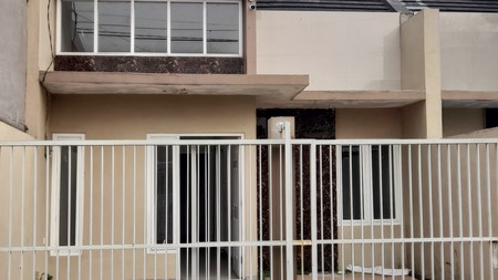 Rumah Baru Siap Huni di Rungkut MERR Surabaya - Cuma 575 Juta Saja!