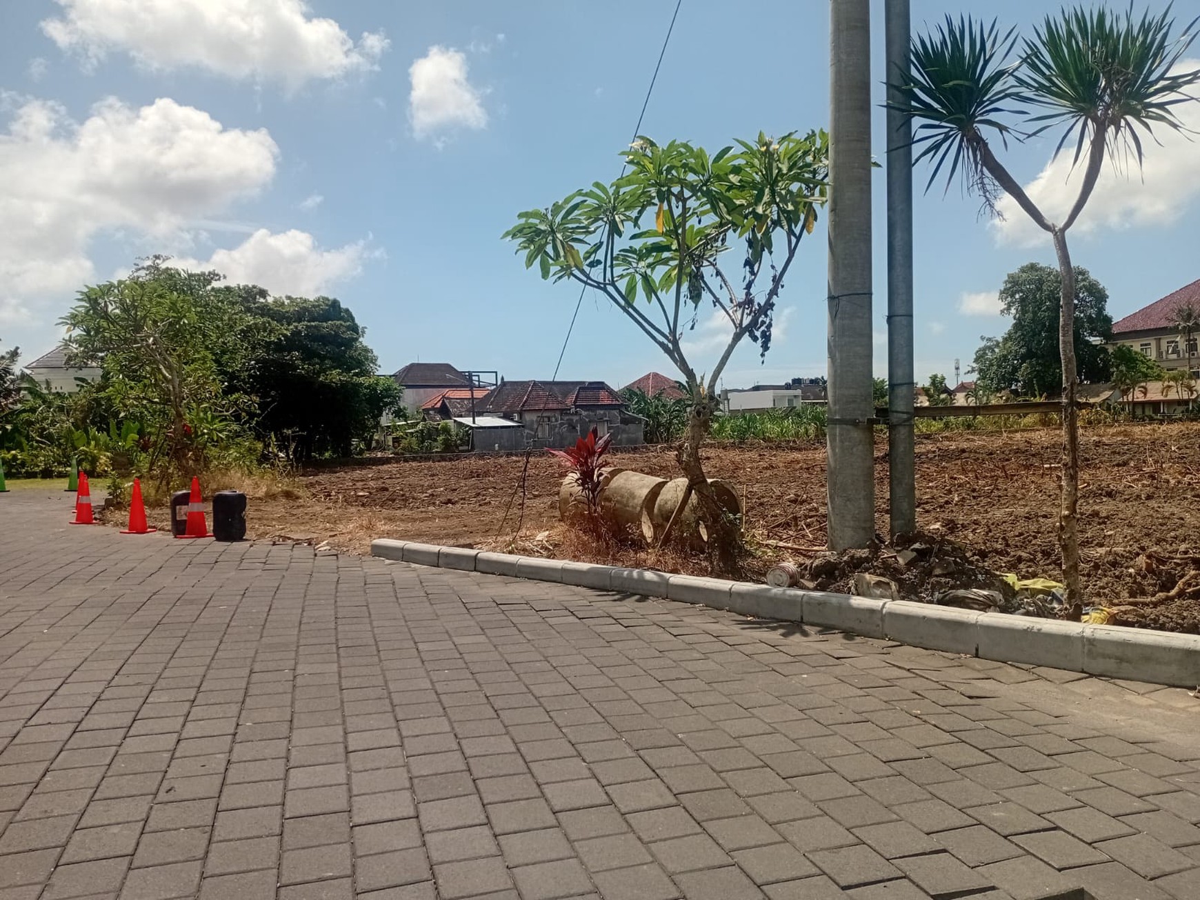 Rumah Hitung Tanah Area Cipete