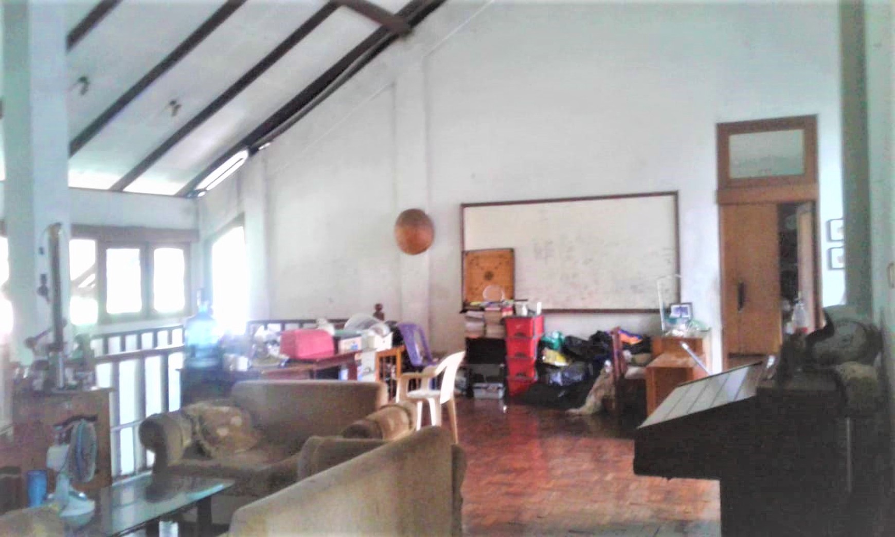 Rumah Strategis dengan Bangunan Kokoh @Bintaro Utara.