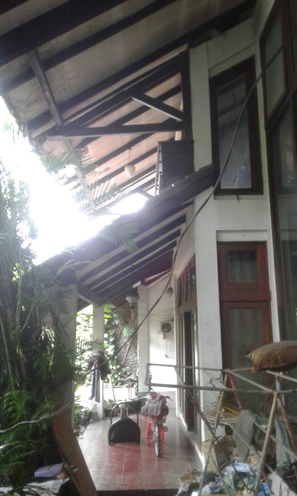 Rumah Strategis dengan Bangunan Kokoh @Bintaro Utara.