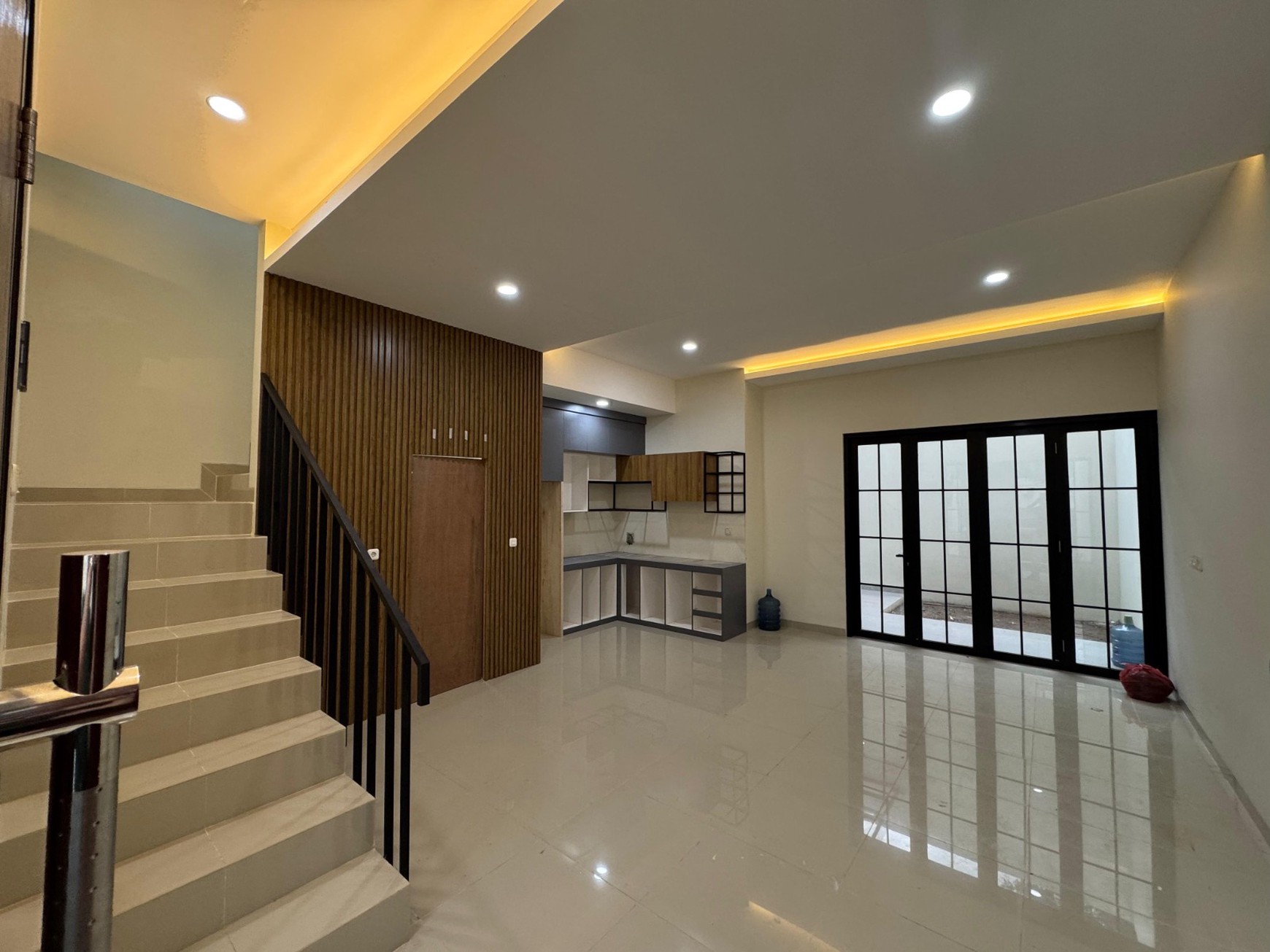 Rumah Baru,dalam cluster,bebas Banjir di Graha Raya Bintaro