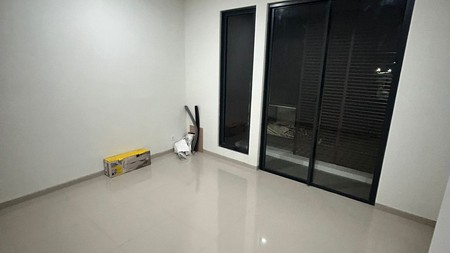 Rumah Bagus,lokasi oke di Graha Raya Tangerang Selatan