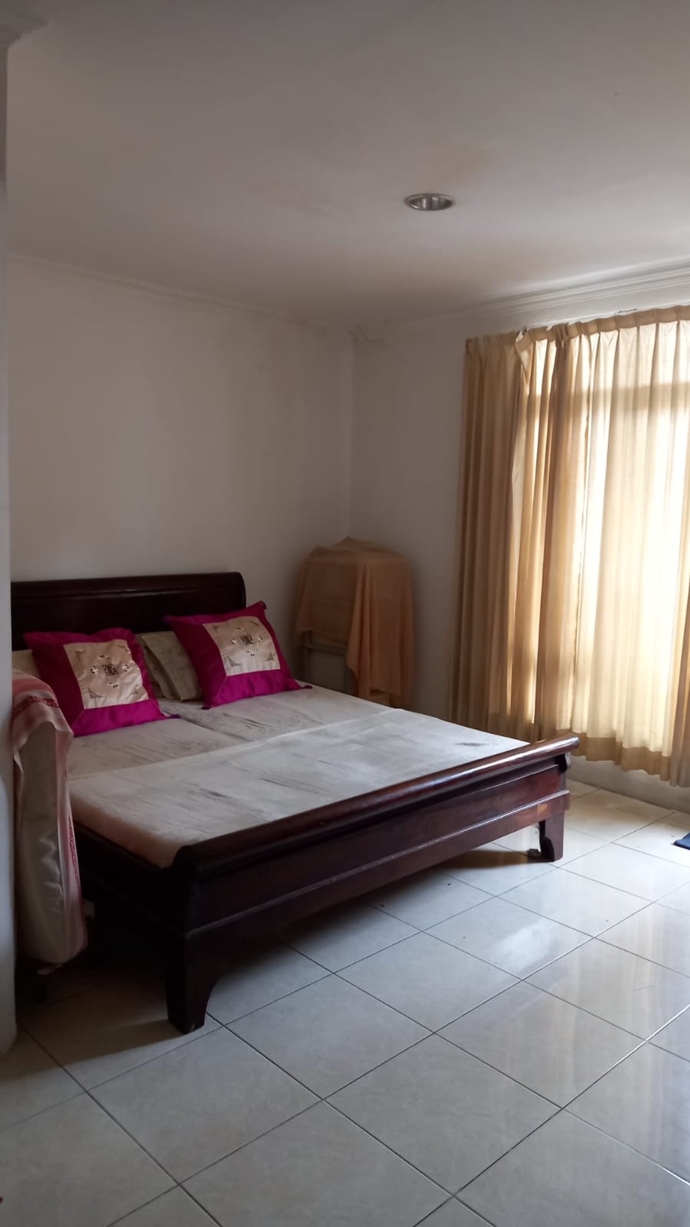 Rumah siap huni,bagus di Bintaro Jaya Sektor 9