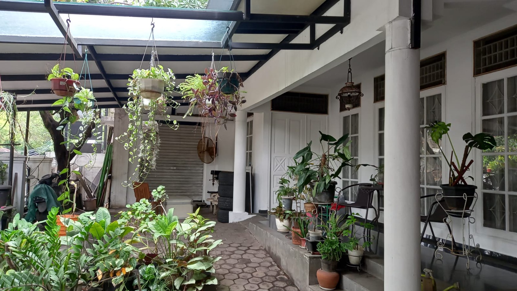 Rumah siap huni,bagus di Bintaro Jaya Sektor 9