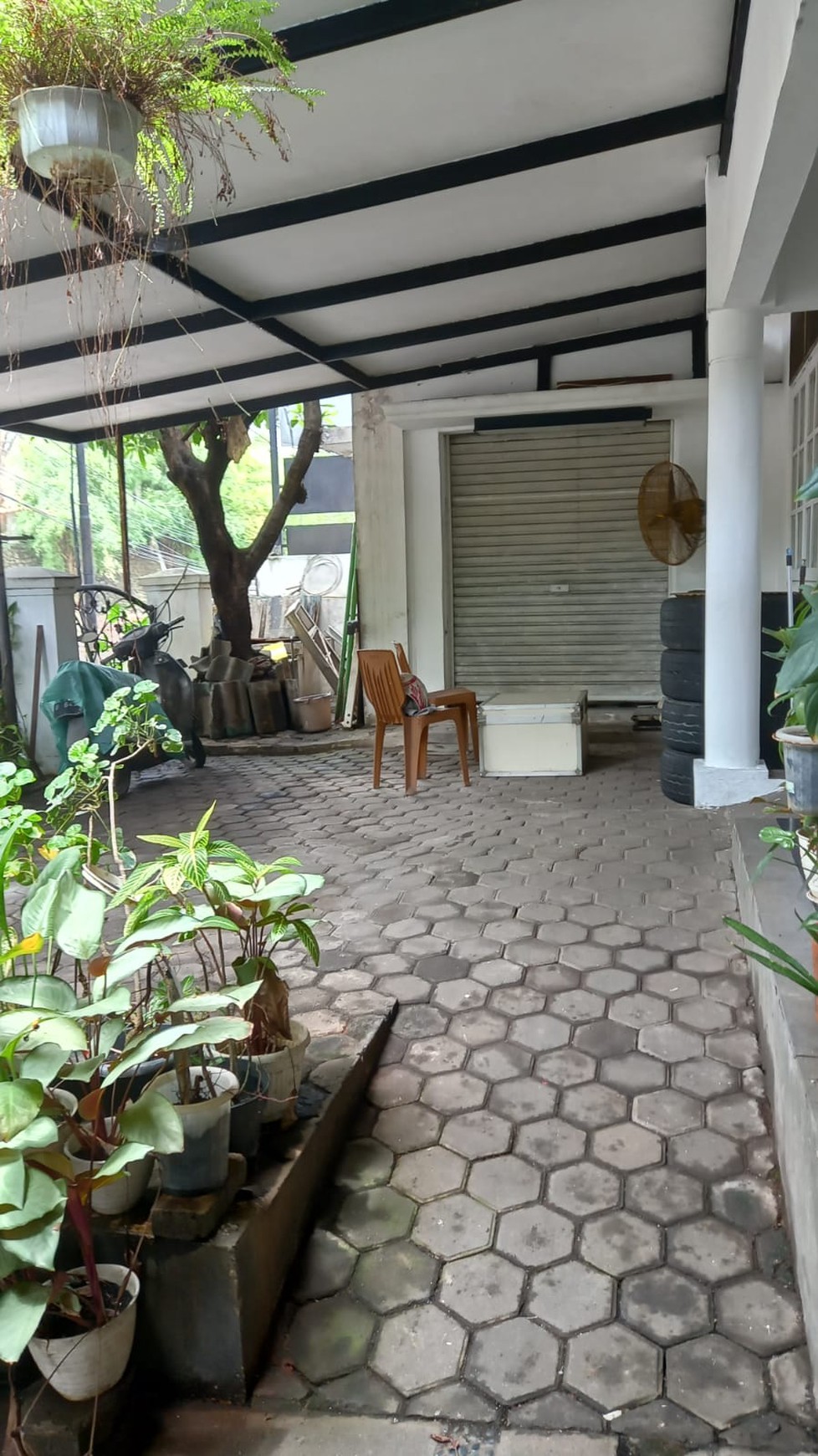 Rumah siap huni,bagus di Bintaro Jaya Sektor 9