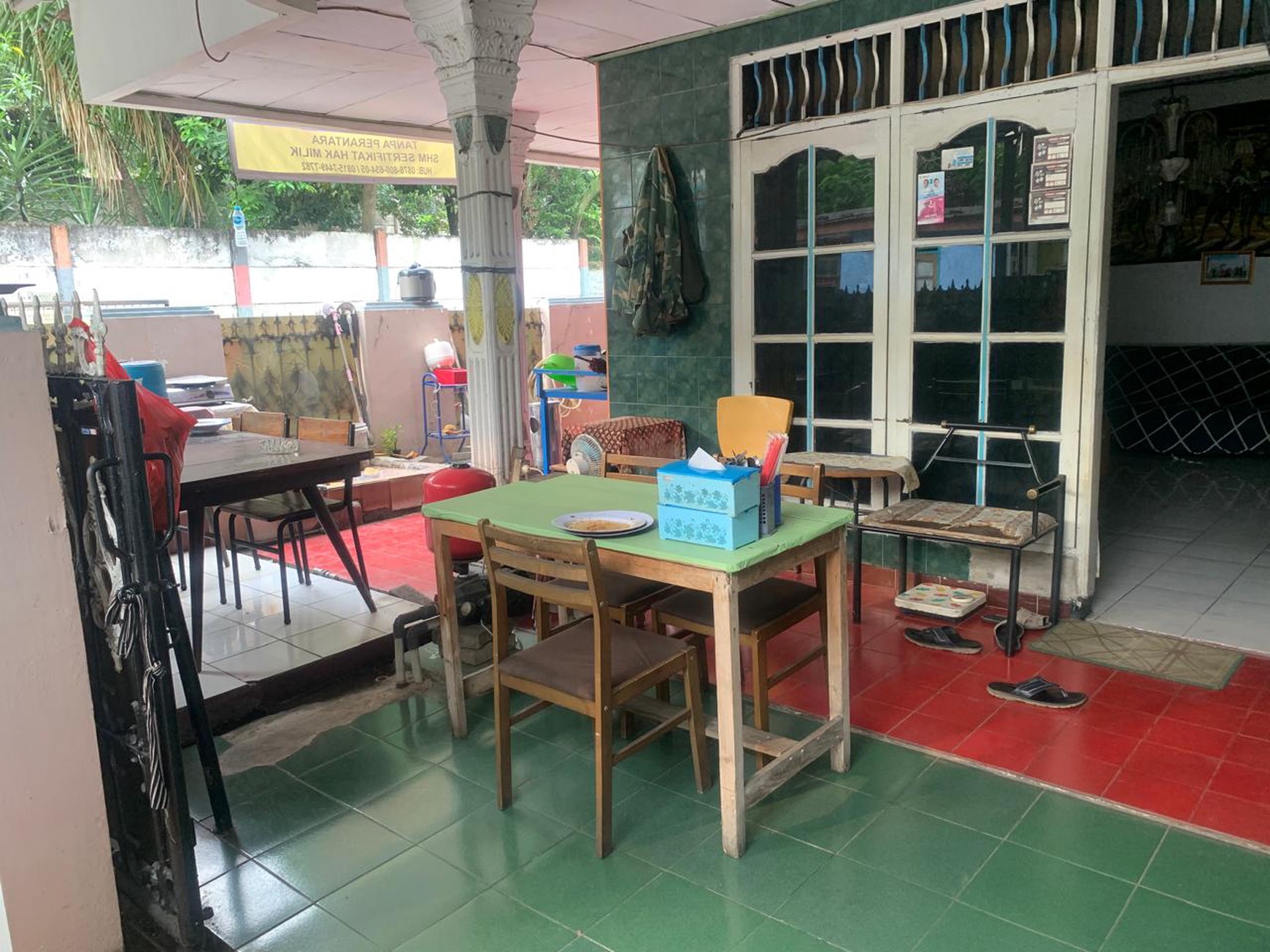 Dijual Rumah hook berikut toko dan kosan di Perum Eka Bakti dekat BSD
