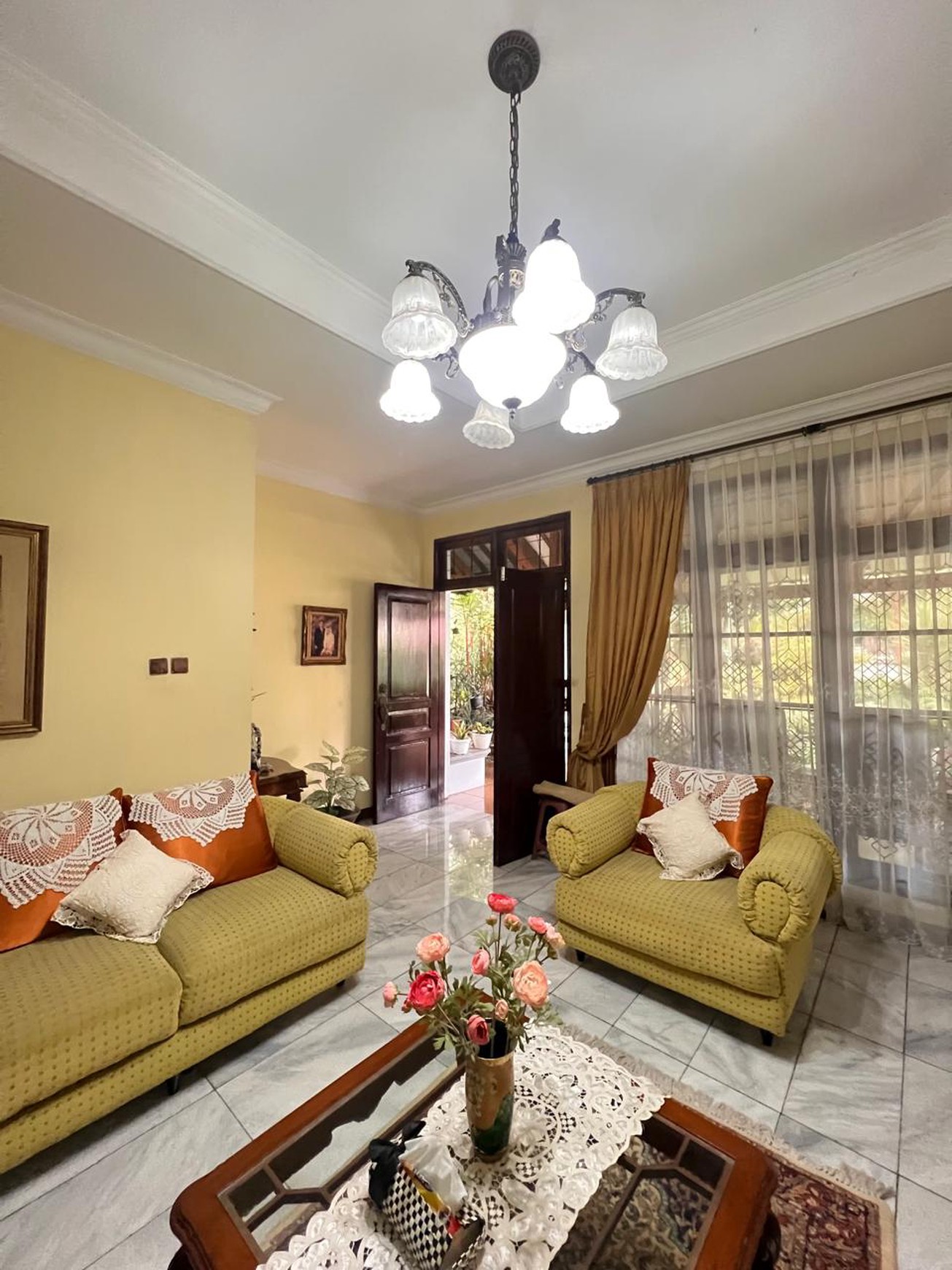 Rumah Bagus Di Jl YRS Veteran Bintaro Jakarta Selatan