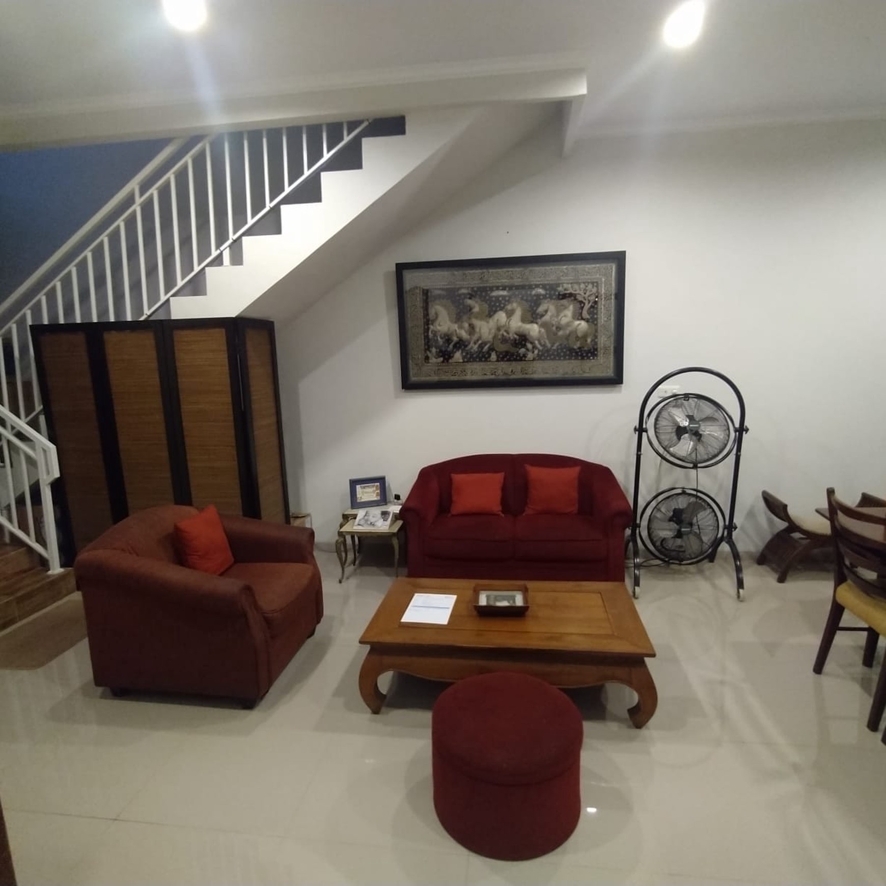 Rumah 2 Lantai Siap Huni dengan Hunian Nyaman dan Asri @Ciledug, Tangerang