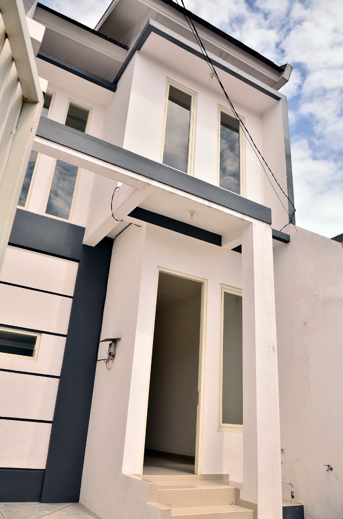 Dijual Cepat Rumah Siap Huni Bagus Di Karang Asem Ploso Surabaya