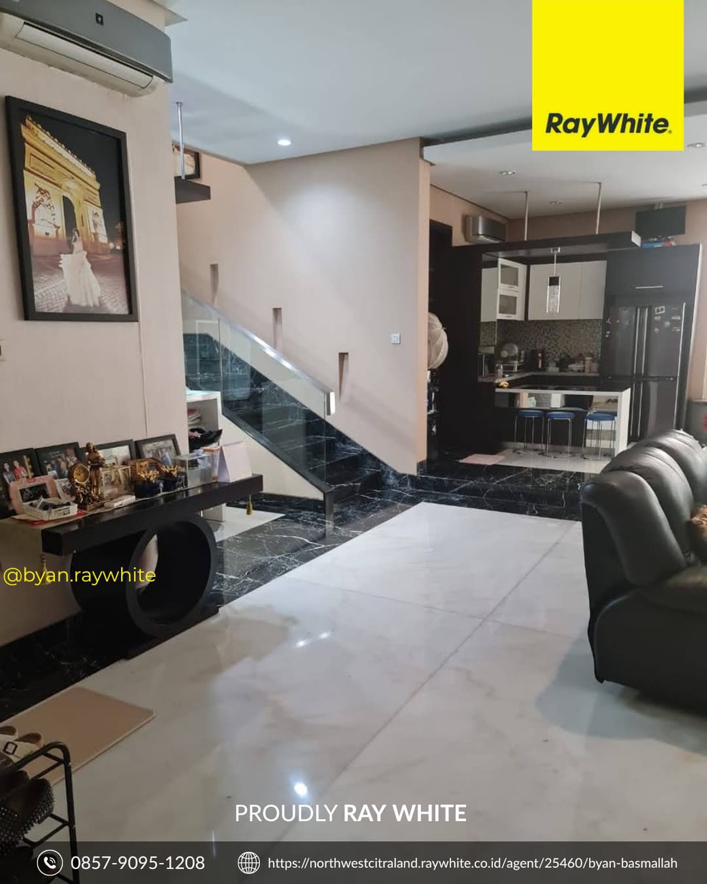 DISEWA RUMAH FULL FURNISHED - GRAHA FAMILI