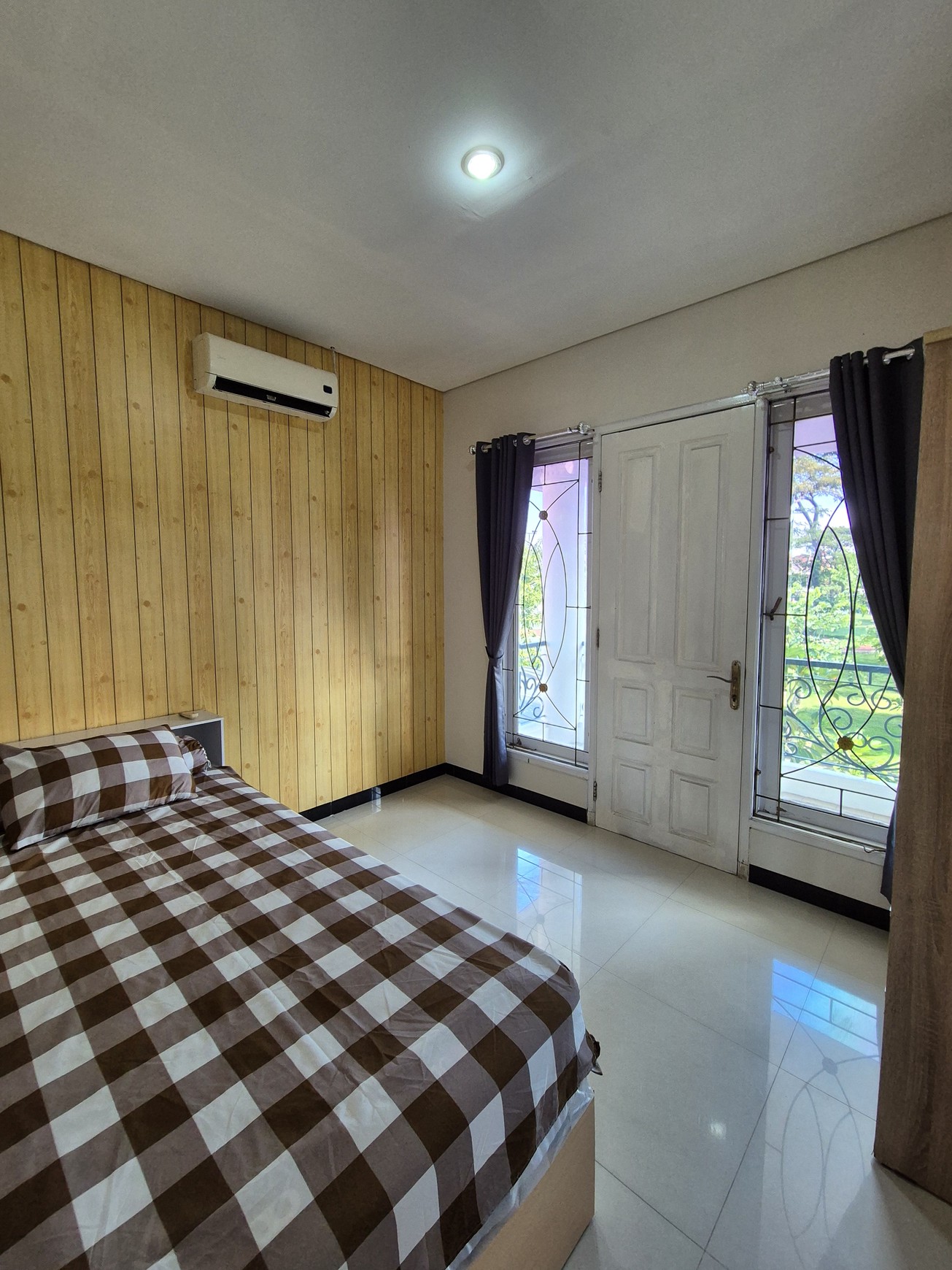 Disewakan Laguna Regency Full Furnish di Pakuwon City Surabaya Barat