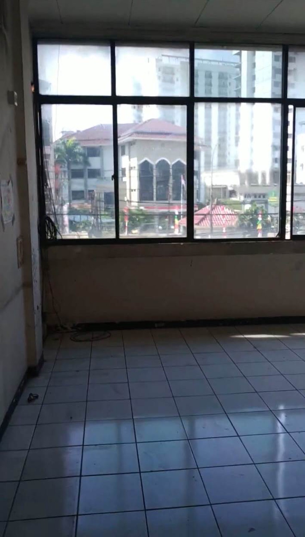 Ruko daerah commersil, cocok untuk usaha di Ciputat