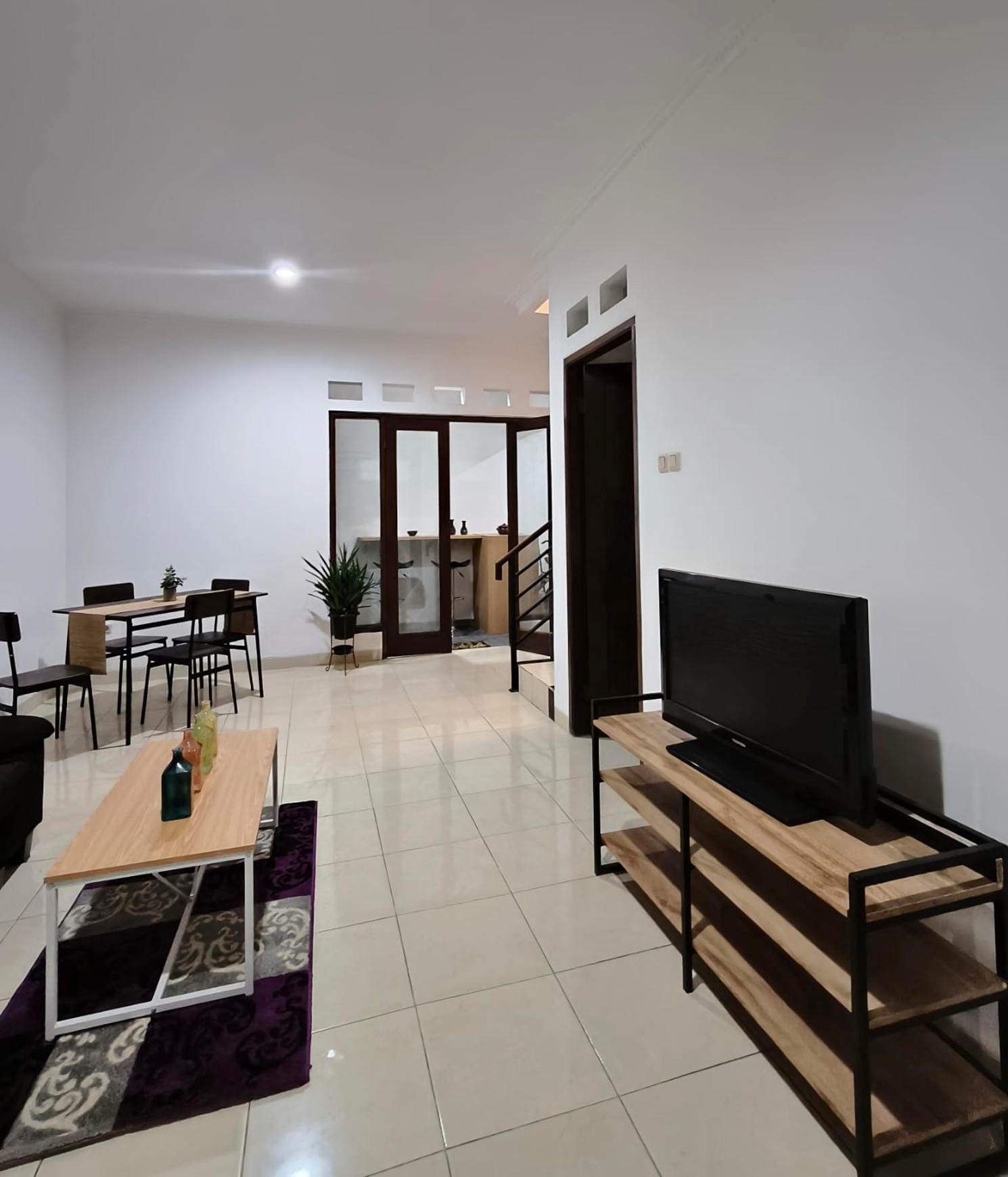Rumah Bagus Di Jl Swadaya Pondok Aren Tangerang Selatan