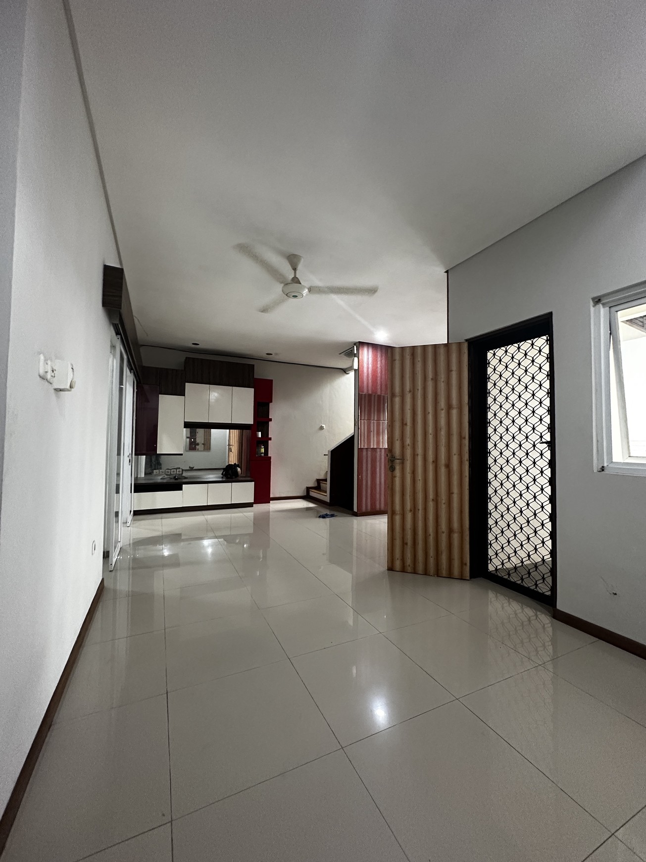 Rumah Bagus Di Palm Maissonette Ciputat Tangerang Selatan