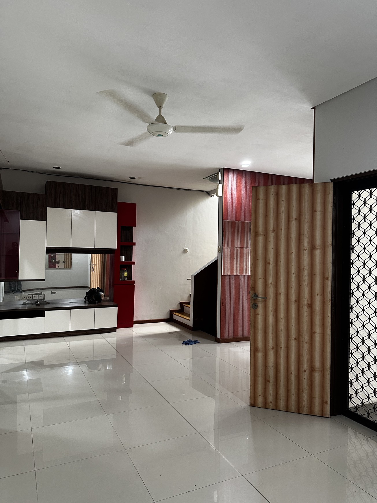 Rumah Bagus Di Palm Maissonette Ciputat Tangerang Selatan