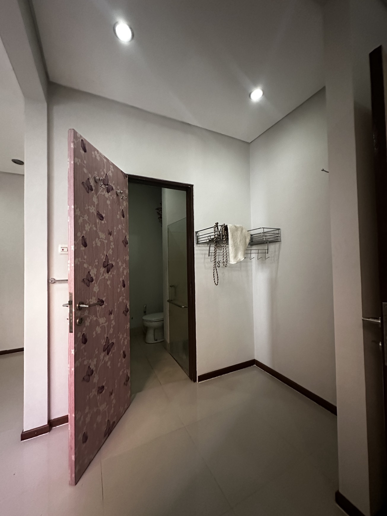 Rumah Bagus Di Palm Maissonette Ciputat Tangerang Selatan