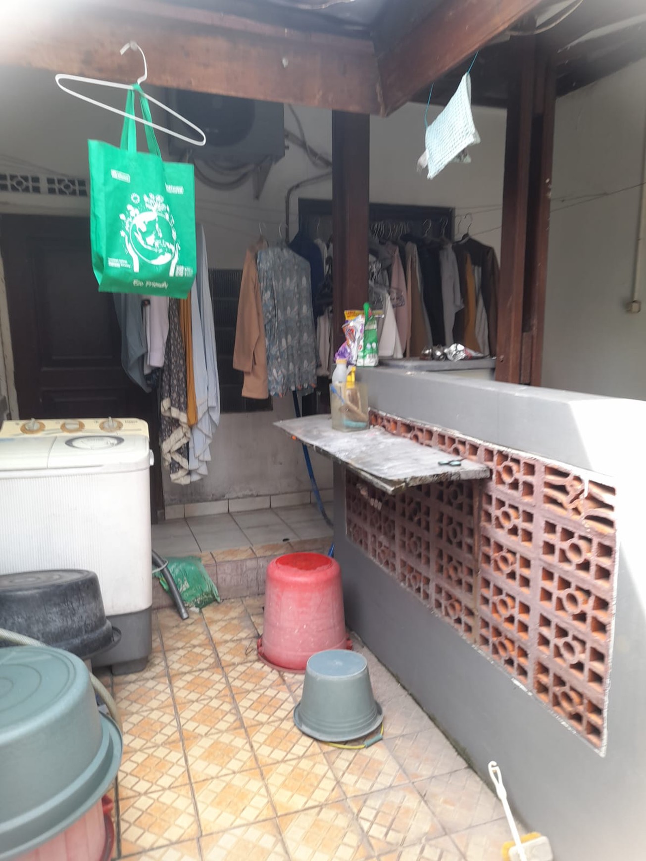 Rumah Siap Huni dengan Hunian Nyaman dan Asri di Cipulir, Jakarta Selatan