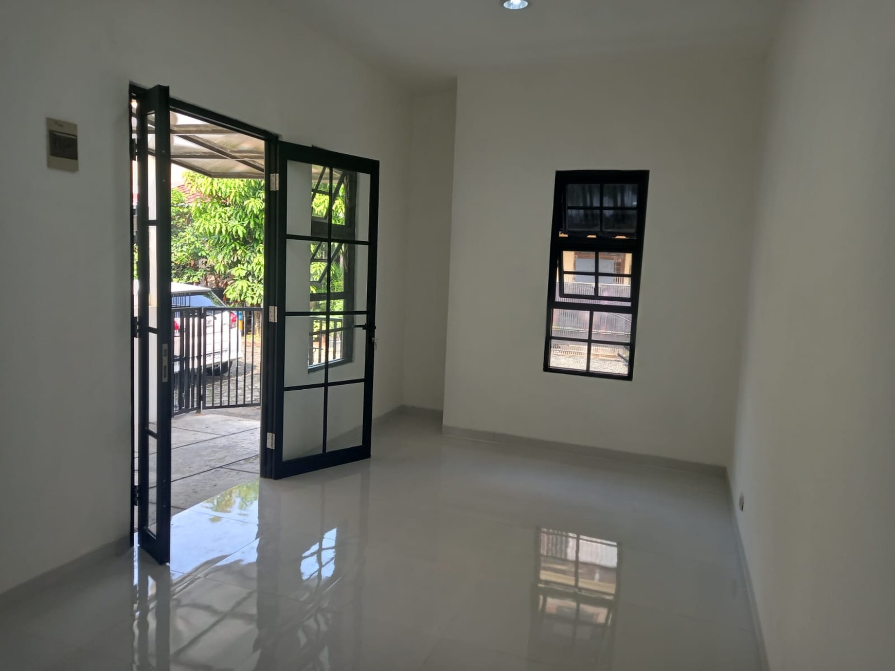 Rumah Bagus di Graha Raya Bintaro