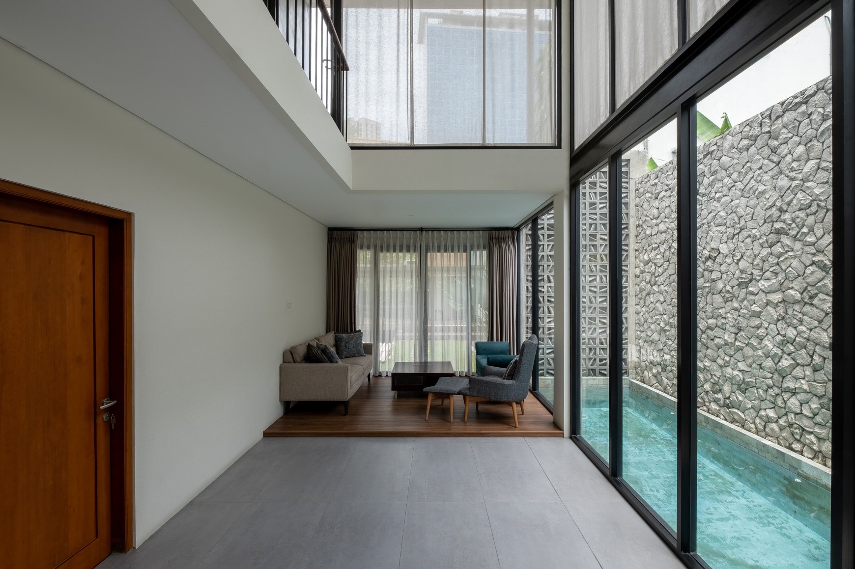 TURUN HARGA Rumah Cantik Kokoh 2 Lantai di Cibubur 